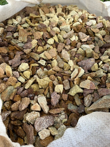 Златолит персиковый декоративная каменная крошка купить в Барабинске