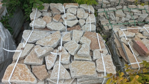 Плитняк гранитный галтованный купить в Барабинске