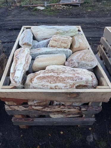 Златолит жёлтый, жёлто-зелёный глыбки и валуны для ланшафтного дизайна купить в Барабинске