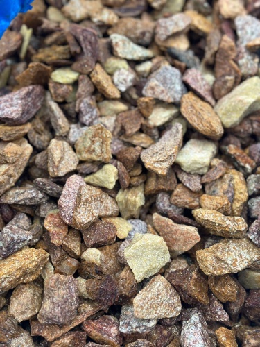 Златолит персиковый декоративная каменная крошка купить в Барабинске