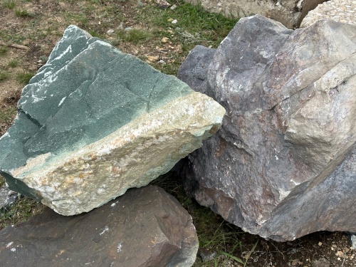 Камни для ландшафтного дизайна зелёные 10-60 килограмм купить в Барабинске