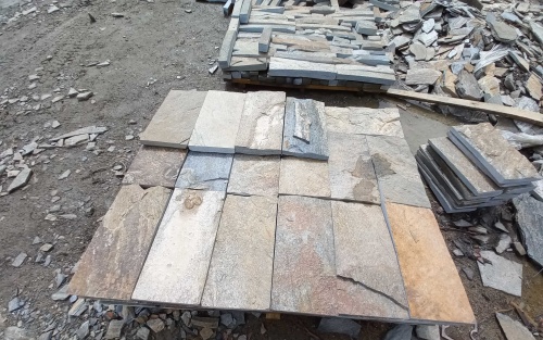 Плитка пилёная златолит Уральский для цоколя, отмостки купить в Барабинске