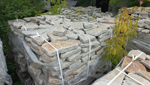 Гранитный плитняк галтованный для парковки купить в Барабинске