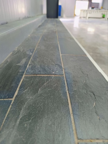 Плитка чёрная из натурального камня фасадная 30 см * 5 см, толщина 7 мм -30 мм купить в Барабинске